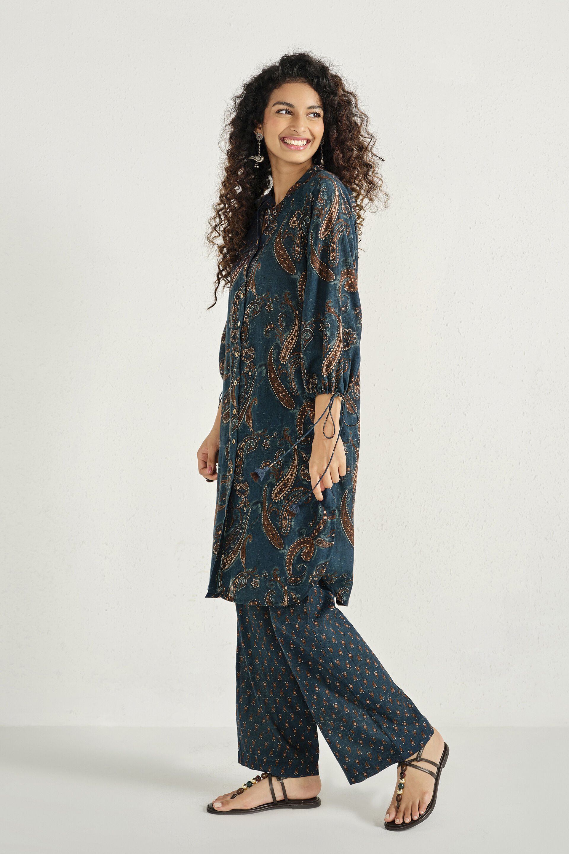 Printed Kurta Set in Indigo, Indigo, image 3
